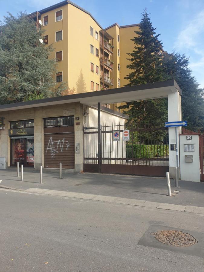 Maffucci 24 Bilocale Molto Spazioso E Moderno Milano Exterior foto